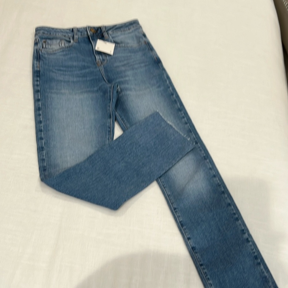 Zara slim fit jeans, new with tag.